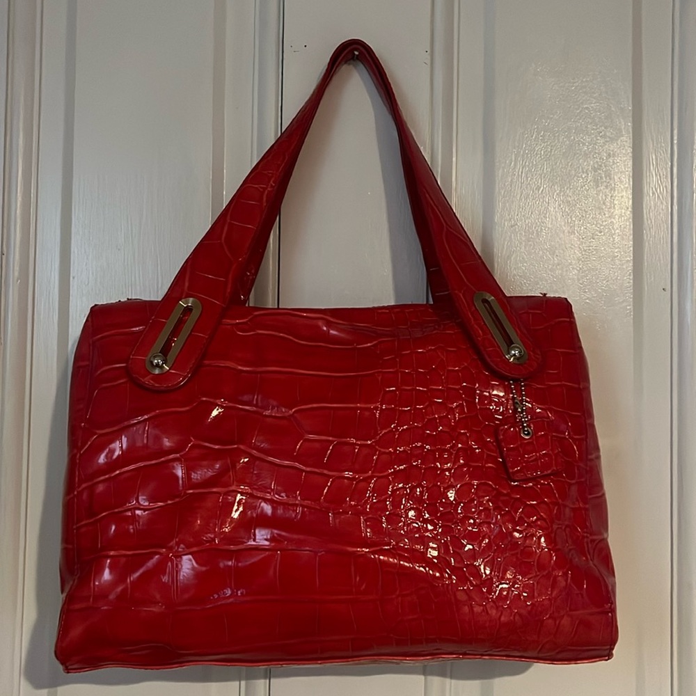 Liz Claiborne Red Handbag Purse Faux Alligator Sliding Straps